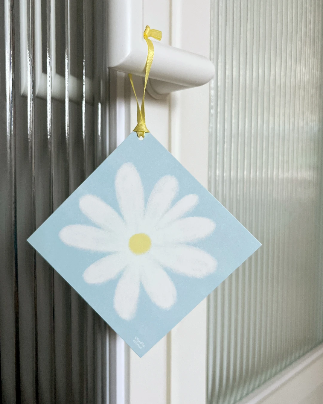 daisy hanging card