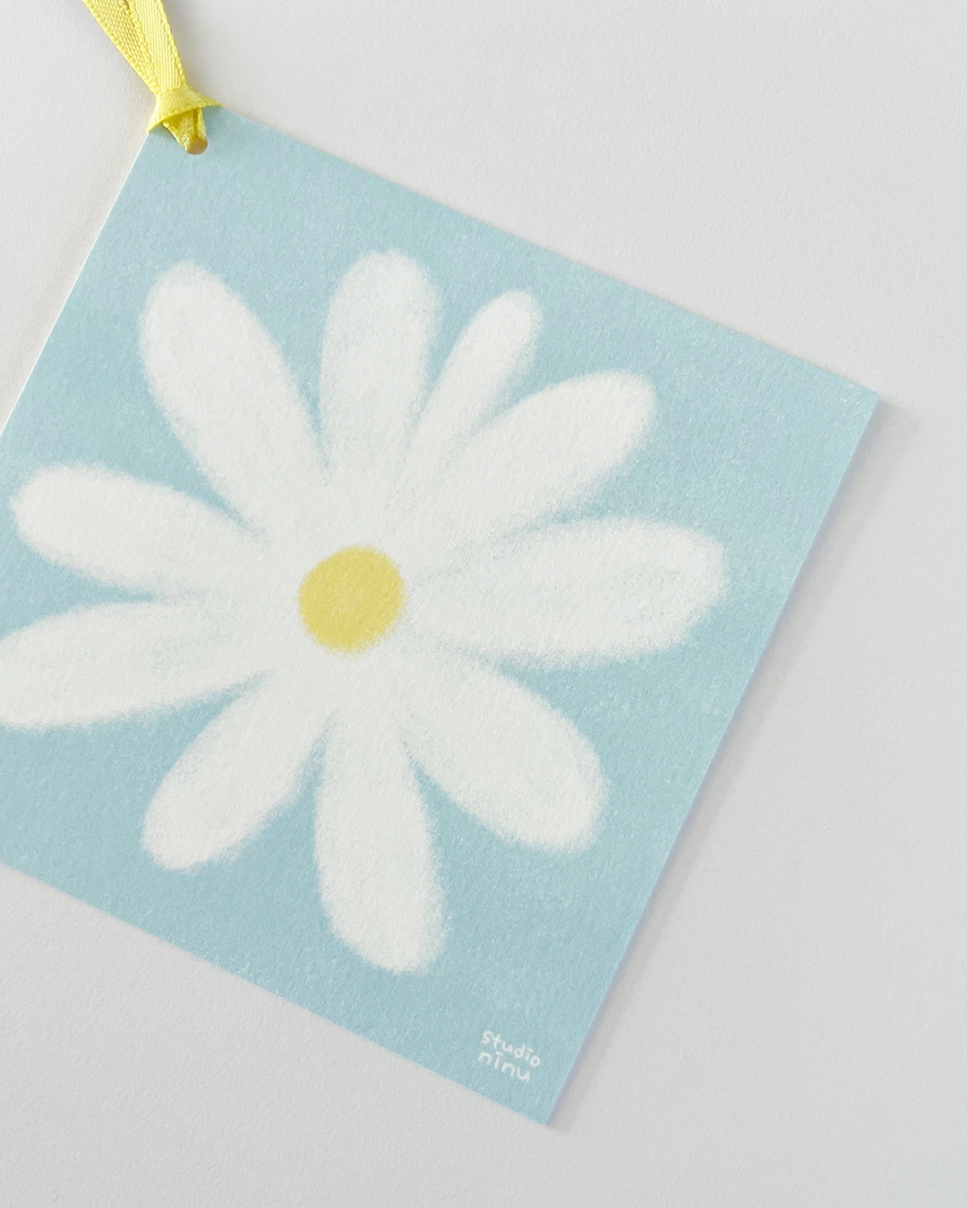 daisy hanging card