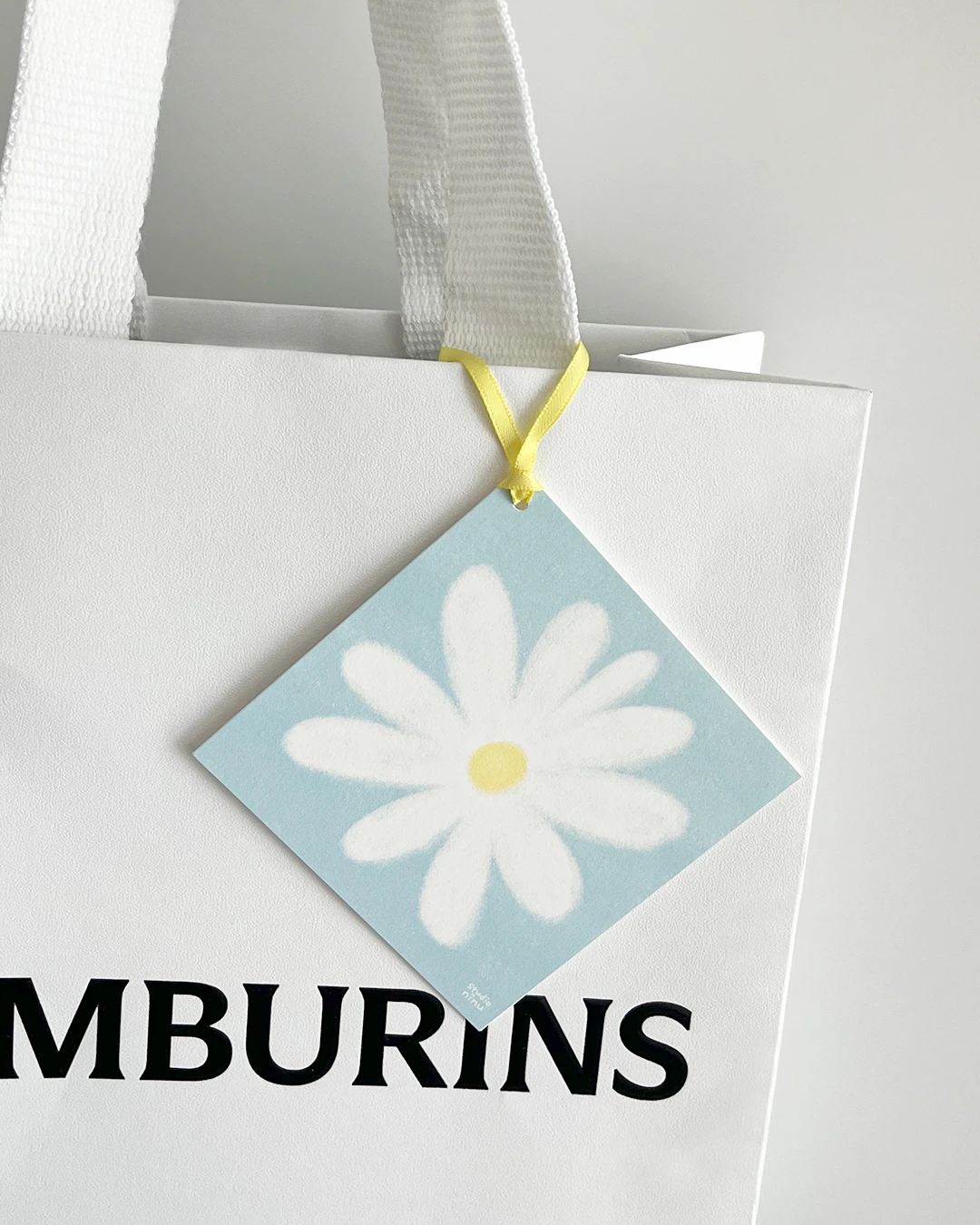 daisy hanging card